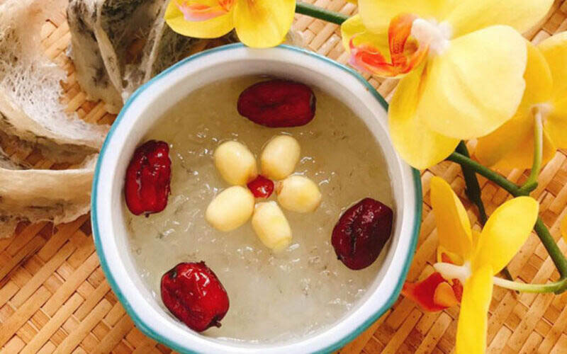 Sản phẩm yến chưng lá dứa hạt chia
